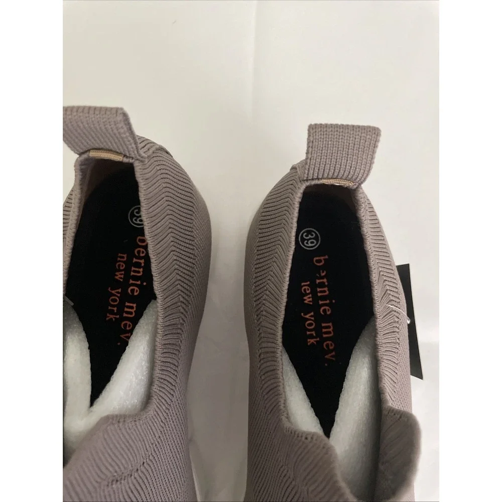 Bernie Mev‎ New York Vegan Slip On Knit wedges Taupe Mauve Womens 39 NEW